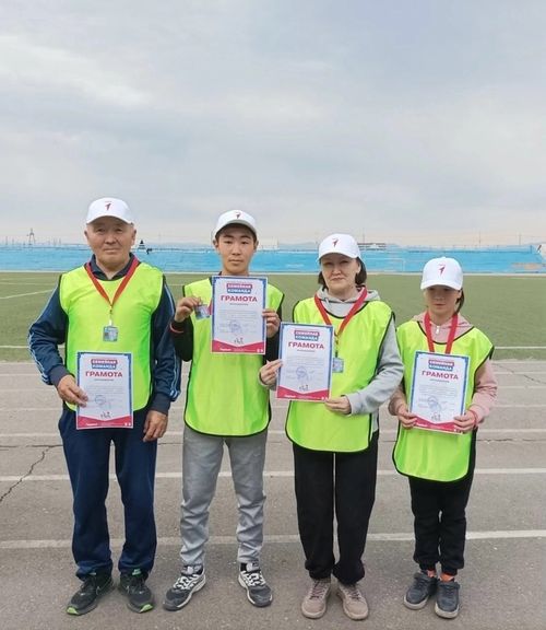 Жители Бай-Тайгинского района приняли участие в «Семейном забеге»