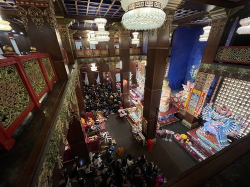 В Кызыле в ночь на Шагаа проходят ночные молебны