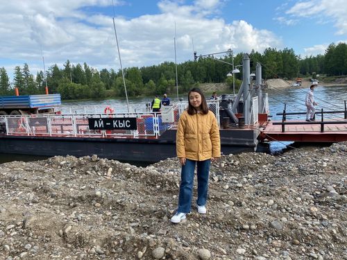 В Тоджинском районе запустили в эксплуатацию паром "Ай-Кыс" через Большой Енисей