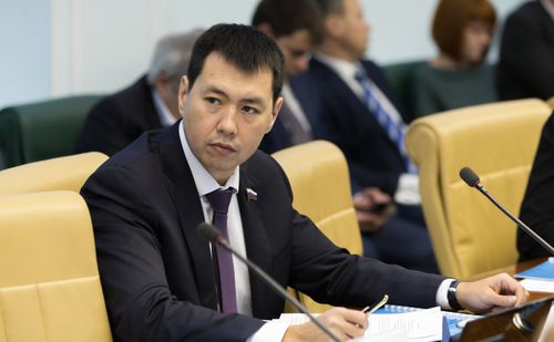 Депутат Госдумы РФ Мерген Ооржак 13 января проведет дистанционный прием граждан