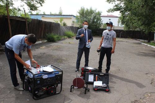 Эртине Оюн - мастер стрижки овец