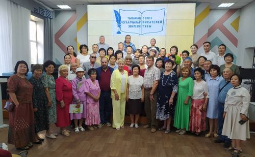 Тывада уран сөстүң шуулганы