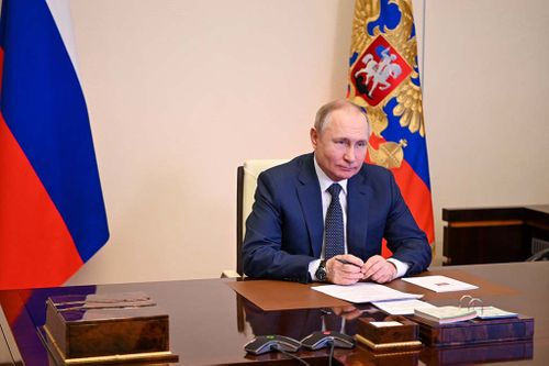 Путин поручил стимулировать закупки товаров для детей за счет бюджета