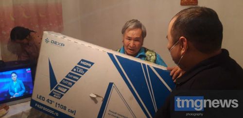 Подписчик «Тывамедиагрупп» получил свой приз – телевизор