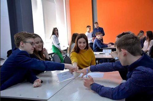 Школьников Тувы приглашают в профориентационный проект «Школа больших возможностей» 