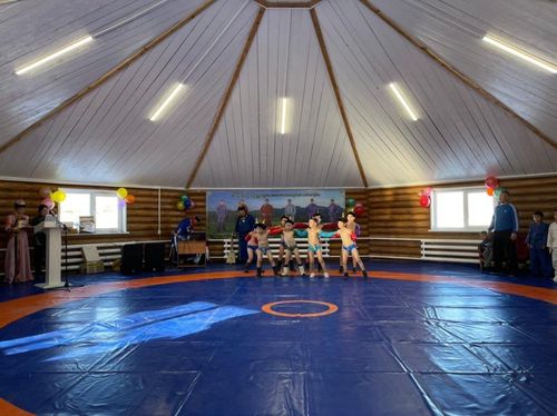 В селе Морен Эрзинского кожууна открылся спортзал в рамках губернаторского проекта «Гнездо орлят»