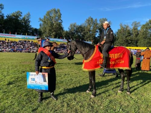 Төөгүлүг чүгүрүктерге алдар