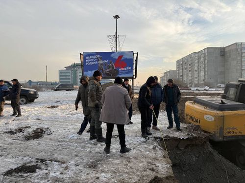 В Кызыле начали устранять аварию в канализационном коллекторе