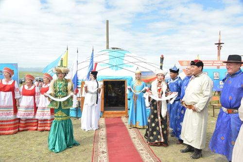 Сегодня, 14 августа, основные мероприятия Наадыма проходят в местечке Тос-Булак