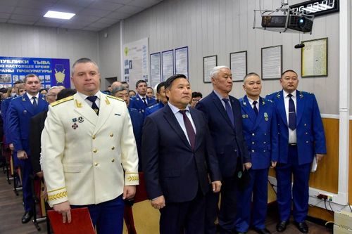 В Туве отметили 302-ю годовщину образования органов прокуратуры
