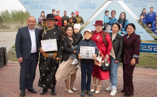 «Өг-бүлениң үнелиг чүүлдерин кадагалап арттырганы дээш» медальды тургузар
