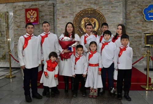 Тывада чаңгыс аай пособие төлевиринче 210 ажыг сая рубльди угландырган