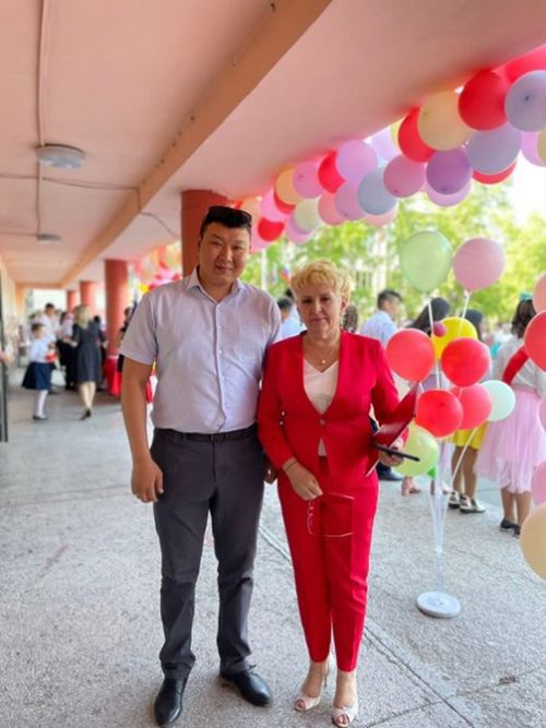 Айдың Серен-оол доозукчуларга чедиишкиннерни күзээн