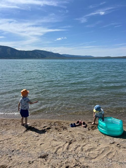 Глава Тувы призывает жителей республики соблюдать меры предосторожности на водоемах