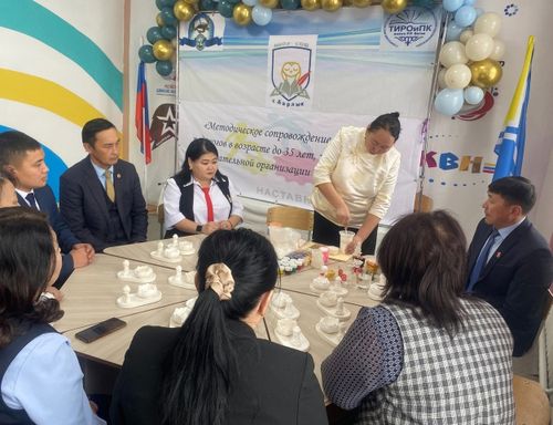 Барыын-Хемчикте аныяк башкыларга стажировка шөлчүгежи ажыттынган