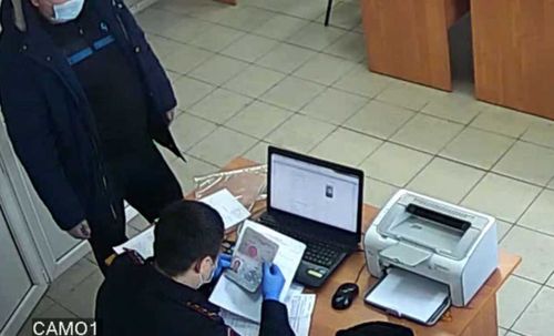 В Туве на экзамен на права вместо «лишённика» пришел товарищ