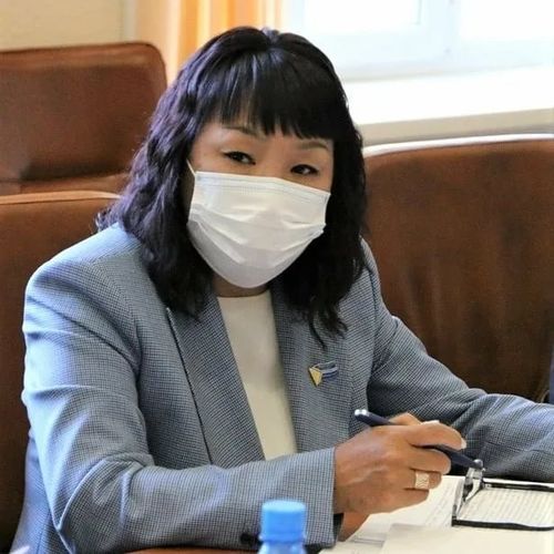 Елена Ховалыг: «В условиях пандемии самое главное – защитить здоровье граждан»