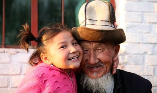 В Туве 17 долгожителей перешагнули 100-летний рубеж