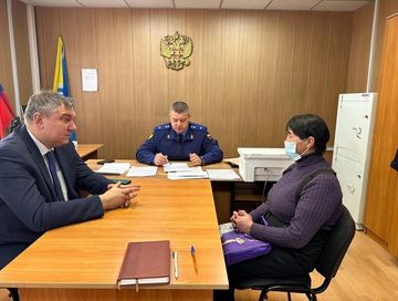 Прокурор Тувы Сергей Дябкин провел прием граждан в Бай-Тайгинском и Барун-Хемчикском районах