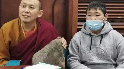 В Туве нашли камень с древними сутрами