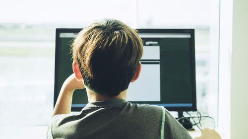 Школьников Тувы в марте приглашают принять участие в онлайн-олимпиаде по финансовой грамотности и предпринимательству