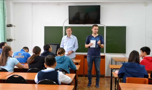 Научить учиться. Доктор физико-математических наук провел интенсив для тувинских школьников