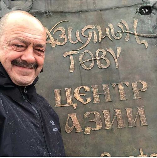 Телеведущий Кожухов в соцсети проехался по отелю «Азимут»