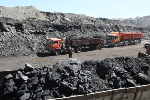 Уголь с Каа-Хемского разреза поступает на склады Кызыла