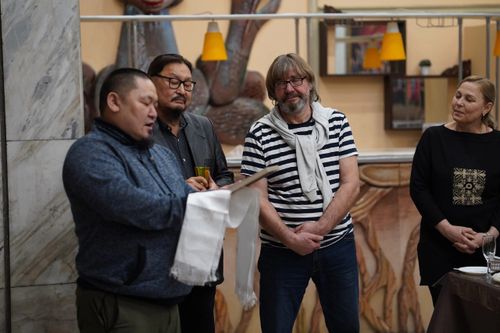 Театральные гастроли. Вечные истории