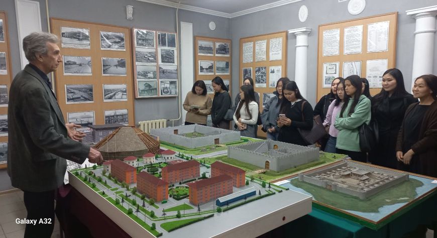 Ажык эжиктер хүнү