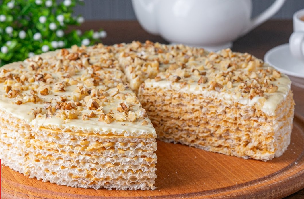 закуски из вафельных листов. вафельный торт. вафельные коржи домашний рецепт. вафельный тортик со сгущенкой. торт из вафель.