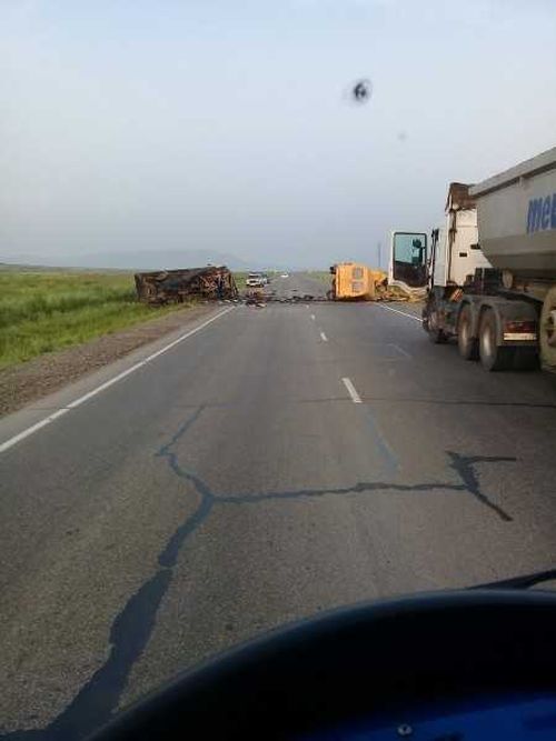 На федеральной трассе «Енисей» столкнулись «ГАЗель» и «КамАЗ» 