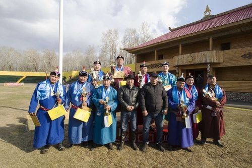 Күштүглерниң күштүү — Сайын-Белек Түлүш