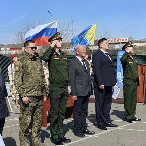 В Кызыле отметили День сотрудников военных комиссариатов