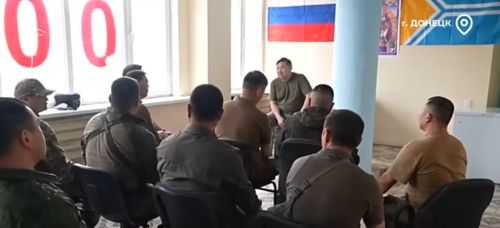 Глава Тувы посетил Единый координационный центр в Донецке