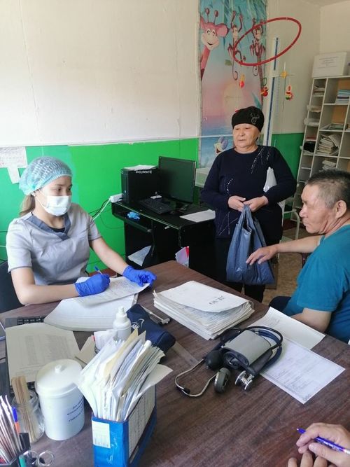 В Туве продолжаются выезды мобильных медицинских бригад в районы республики