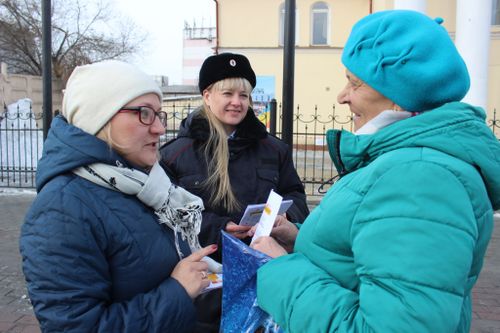 «БЕЛЫЙ КРОЛИК» ОТНИМАЕТ ДЕНЬГИ У РОССИЯН