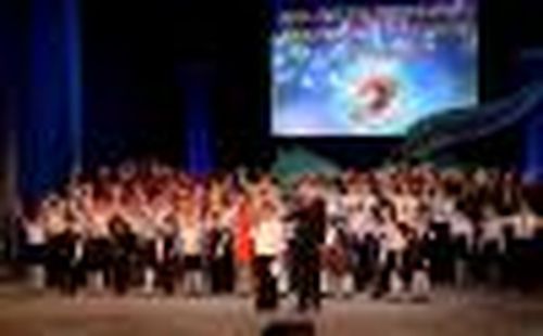 Быть первыми везде и во всём