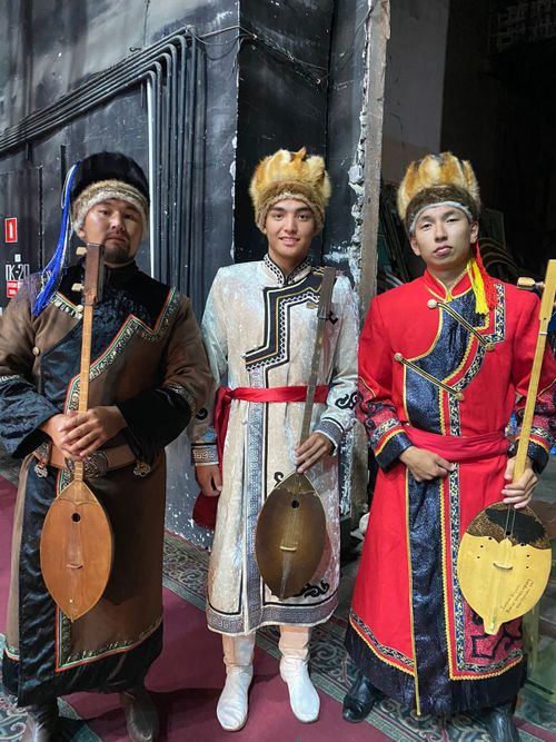 Эркул Чулунов – хөгжүмчү энениң салгалы