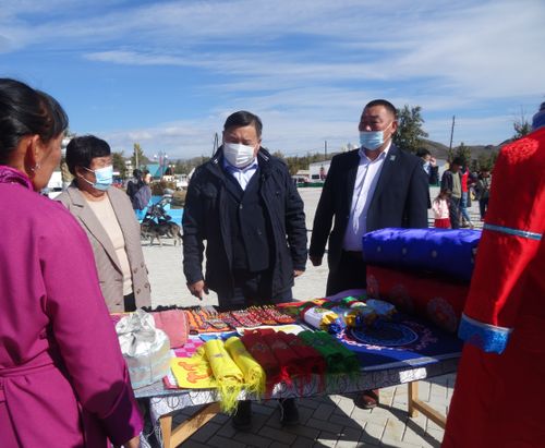 Рабочая поездка и два праздника