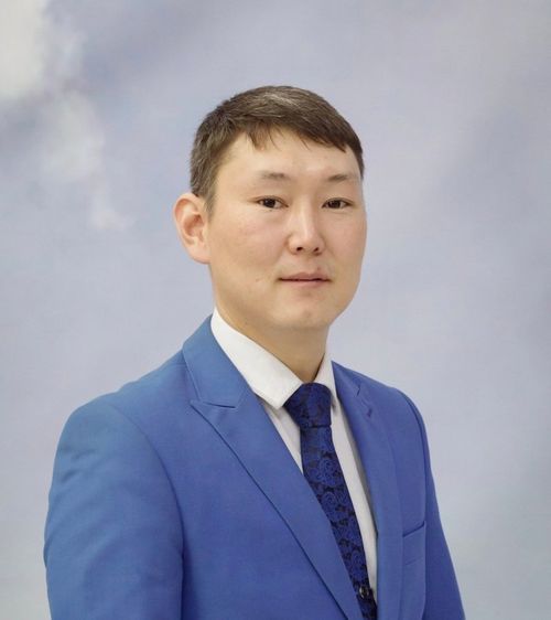 Новым директором Республиканской школы искусств стал Дандар Сарыглар