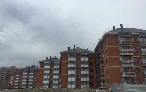 «Без горячей воды ни туды и ни сюды». Когда на Московской перестанут отключать горячую воду?