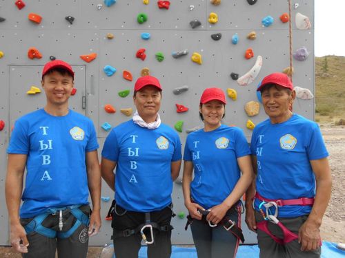 Тувинская федерация альпинизма и горного туризма участвует на Всемонгольской Альпиниаде-2019 