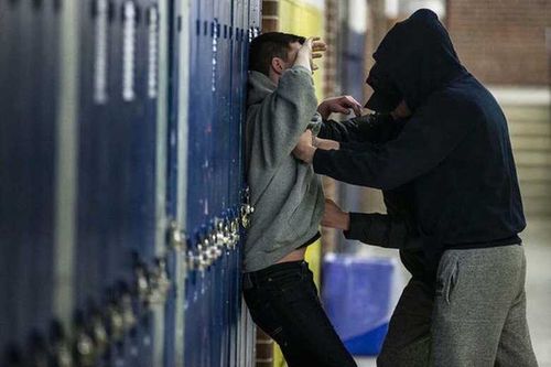 В Туве подростков-вымогателей приговорили к двум годам условно