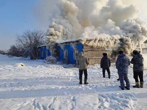 В общежитии строительного техникума города Шагонар произошел пожар