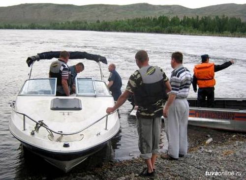 В Туве с 1 ноября закроется навигация для маломерных судов