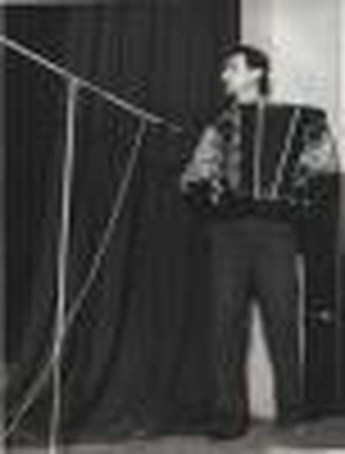 Всеми уважаемый