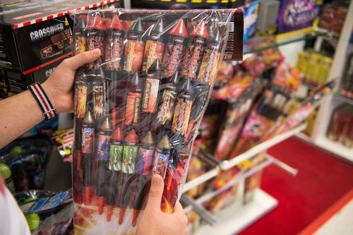 В Туве выявляют продавцов опасной пиротехники