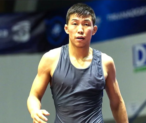 Борец из Тувы Начын Монгуш уверенно пробивается в финал