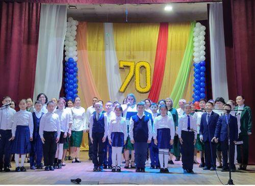 Школа села Дурген отметила 70-летний юбилей